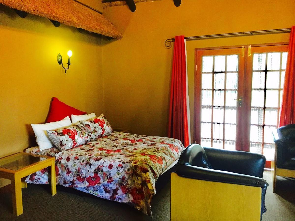 The Rivonia River Lodge Йоханнесбург Экстерьер фото